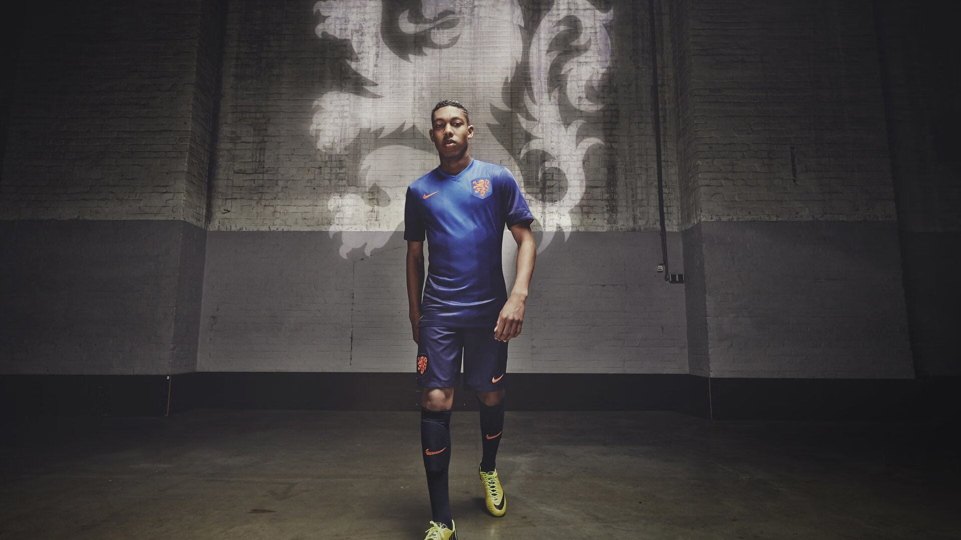 “NBA最伟大战役：2000年总决赛的经典要素”，2000年nba总决赛录像回放中文解说